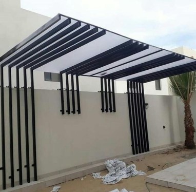 مظلات لكسان الرياض: روعة التصميم الهندسي وحماية فائقة لعام 2025